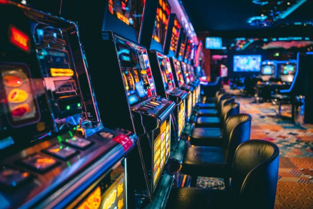 Promotion and cashback review for Hood vs Wolf on slot toto12